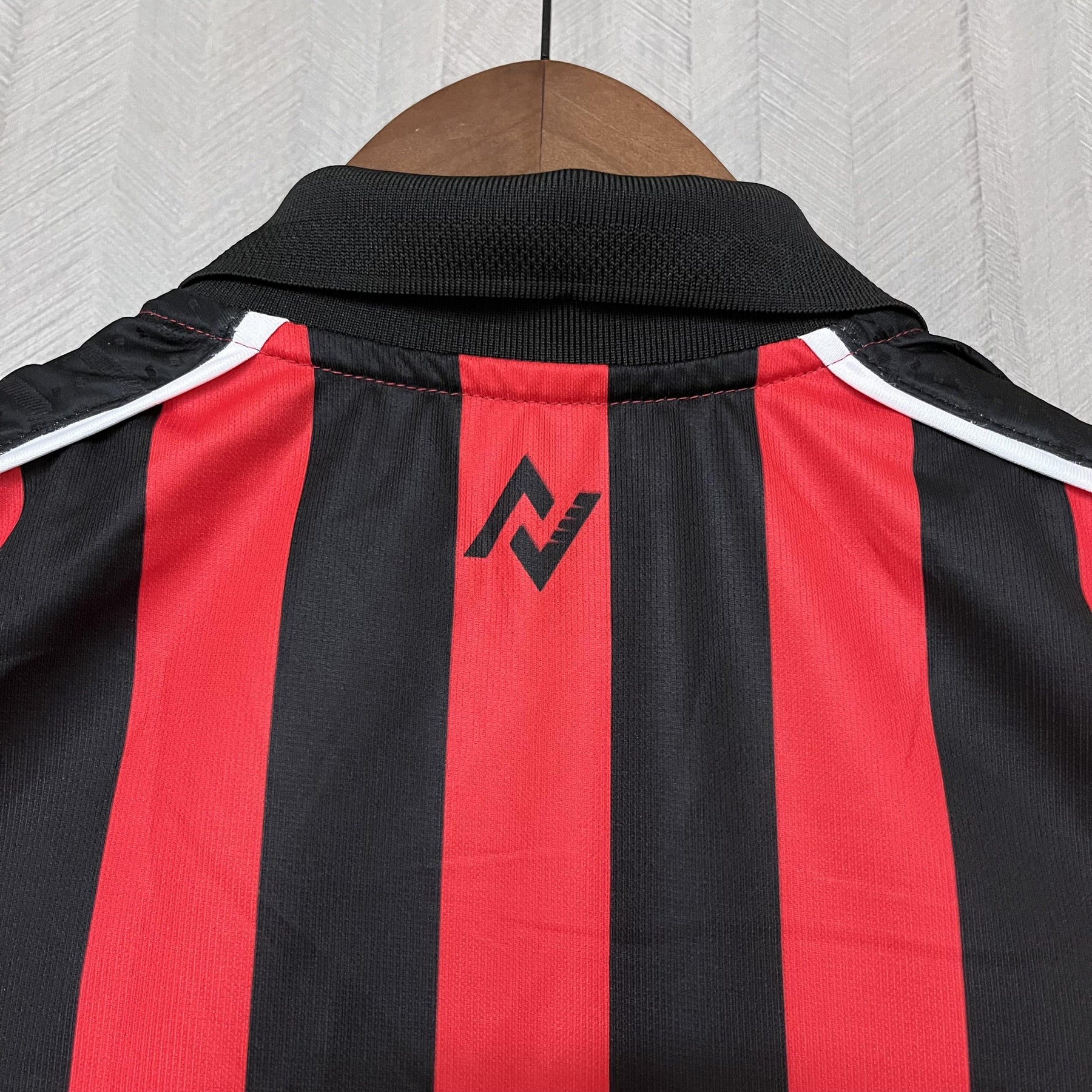 Camisa Vitória Titular 25/26 - Versão Feminina Baby Look