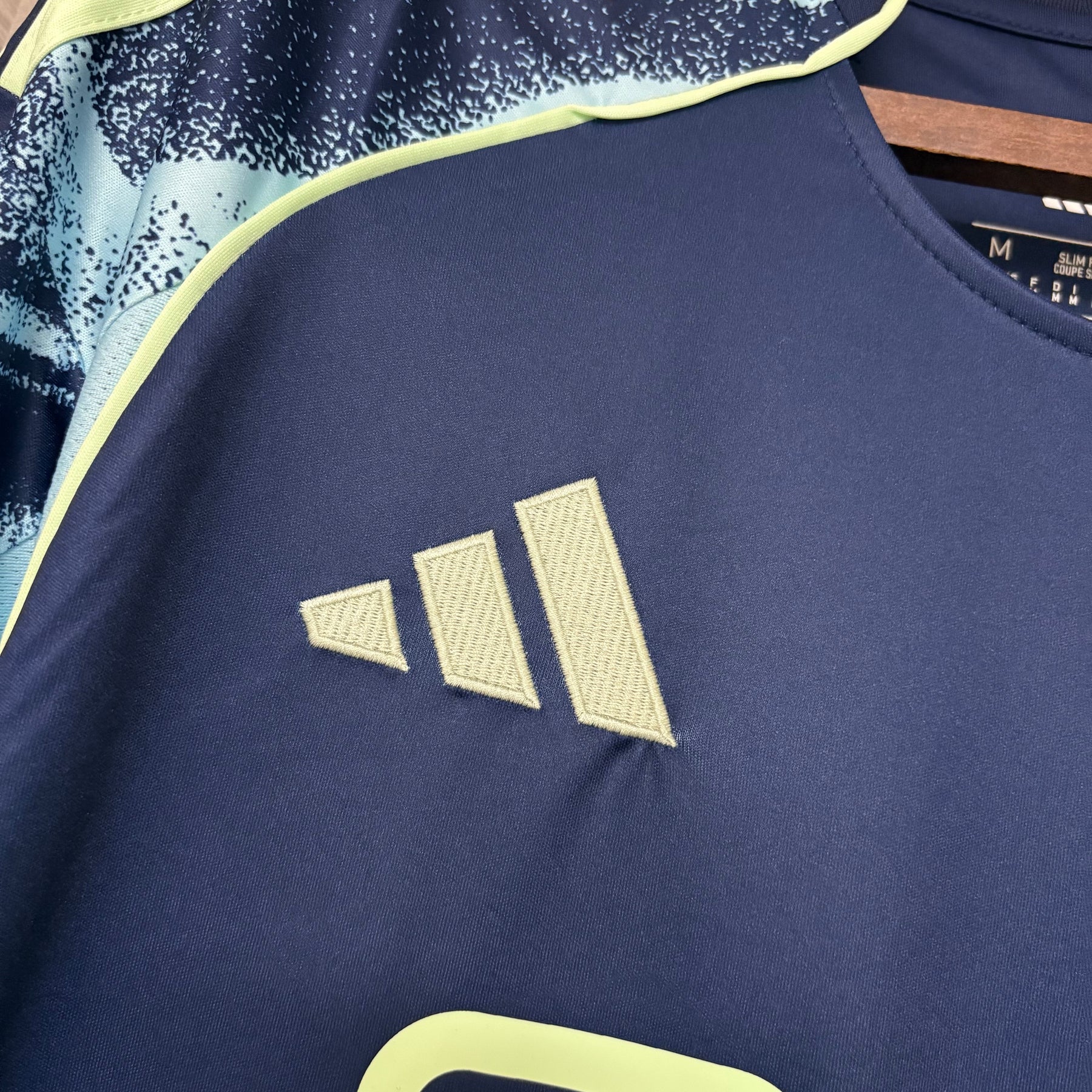 Camisa Ajax Away 25/26 - Azul e verde