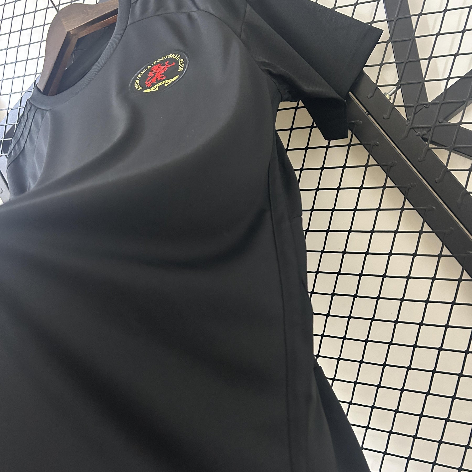 Camisa Aston Villa Edição Especial 25/26 - 125th Aniversário