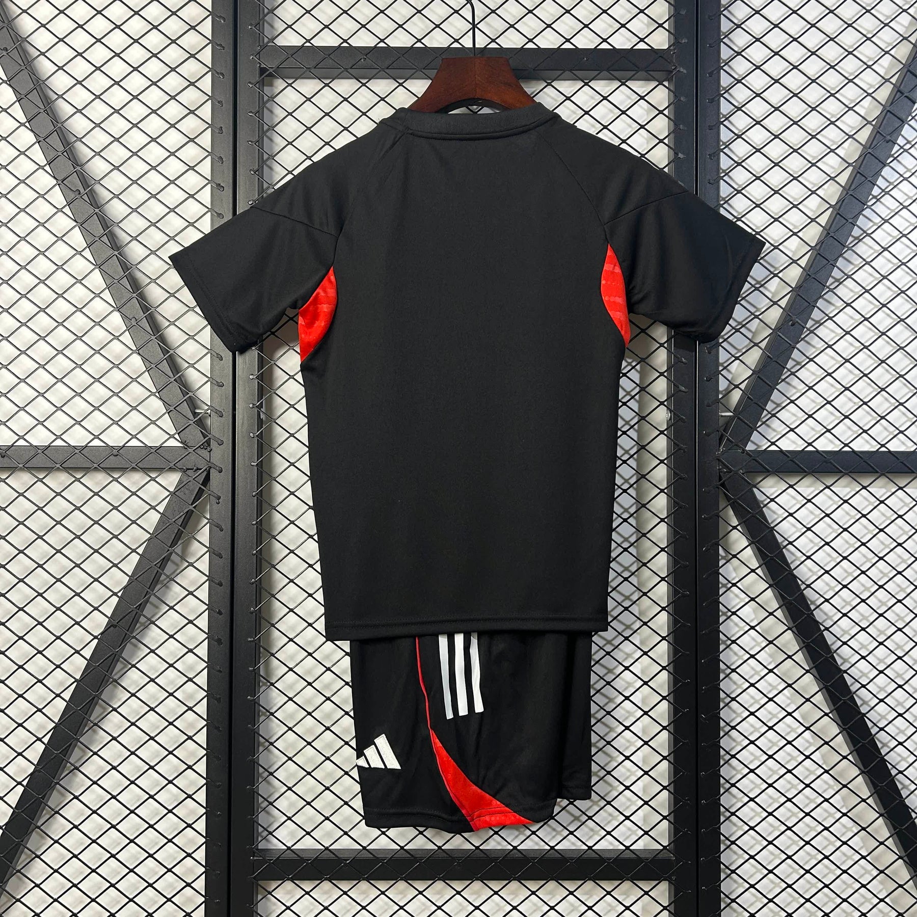 Conjunto Benfica Away 25/26
