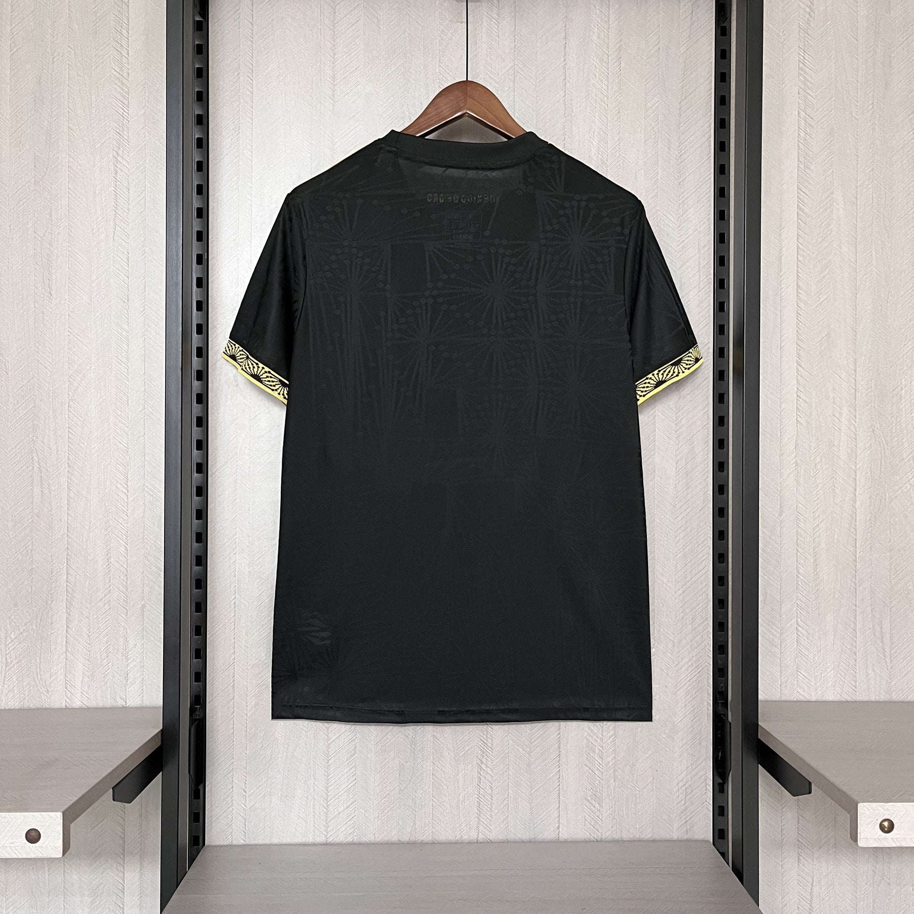Camisa México Edição Especial 25/26 - Preto e Dourado Versão Torcedor