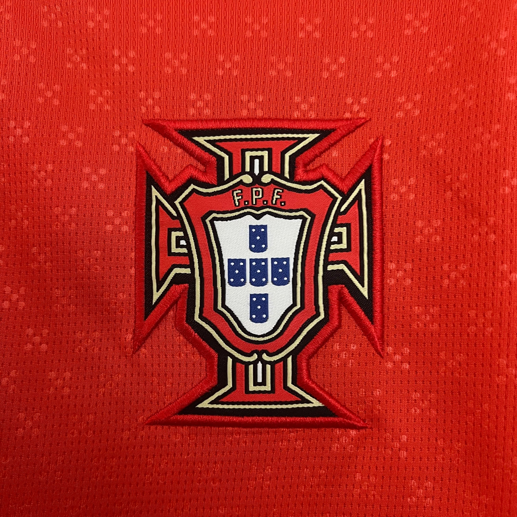 Camisa Portugal Titular 25/26 - Versão Torcedor Vermelha Puma
