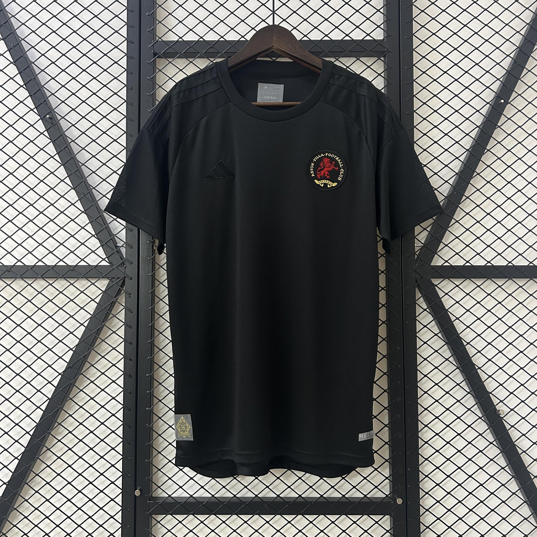 Camisa Aston Villa Edição Especial 25/26 - 125th Aniversário