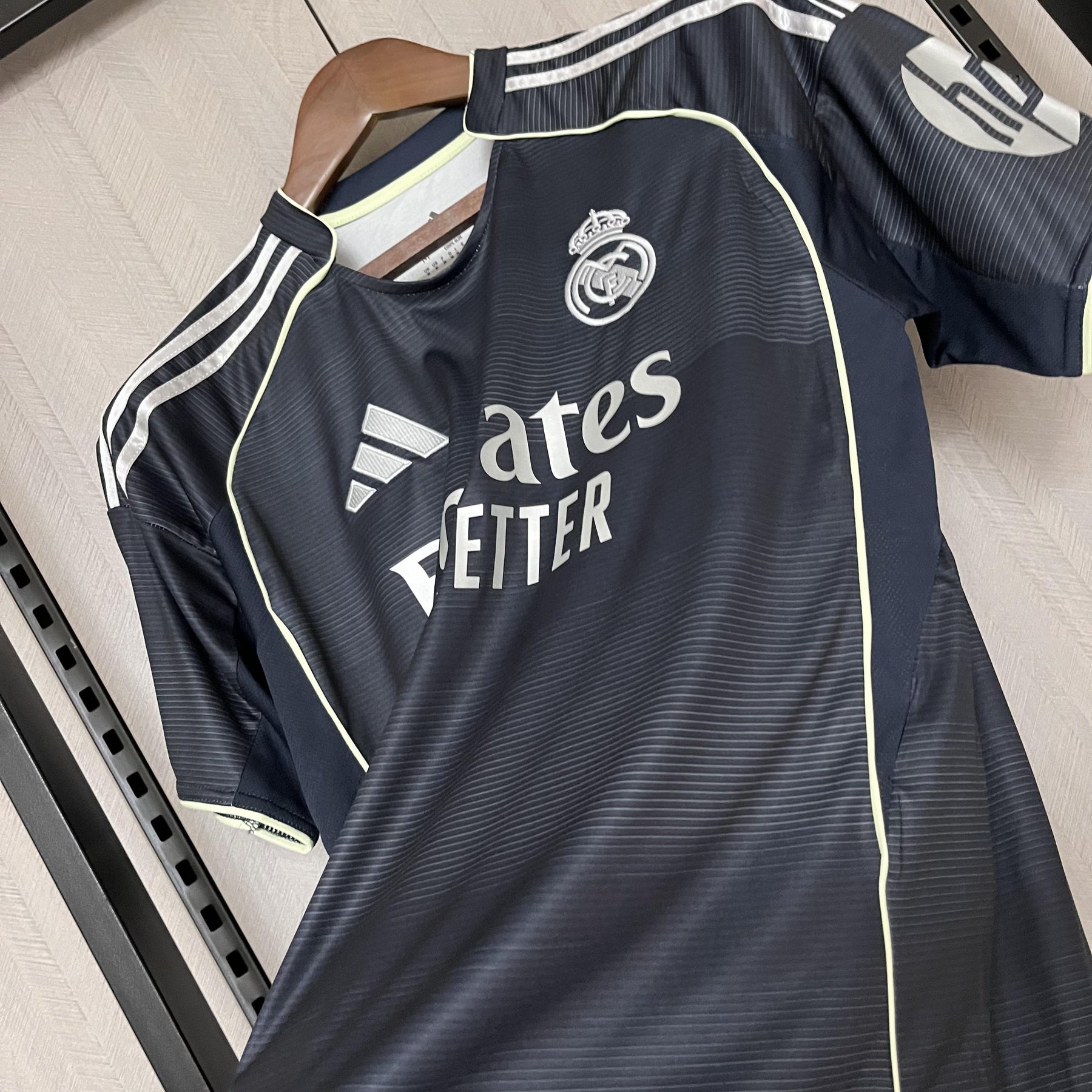 Camisa Real Madrid Fora 25/26 - Cinza