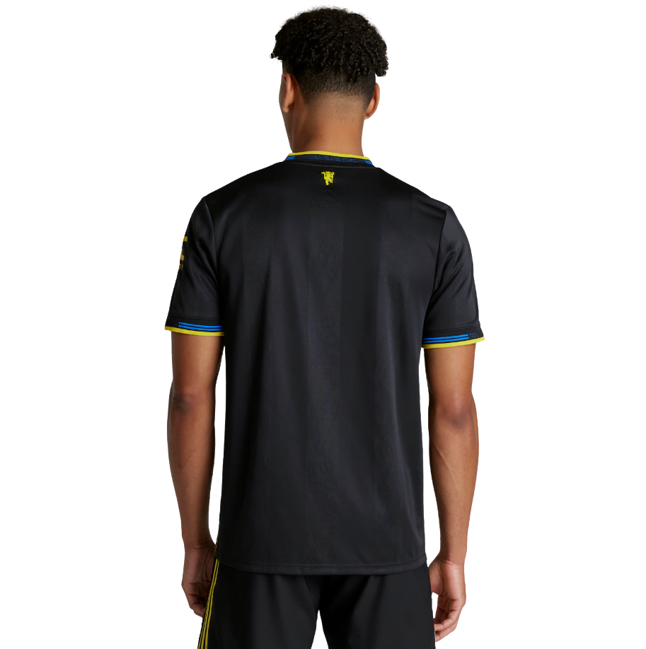Camisa Manchester United III 25/26 - Preta e Amarelo