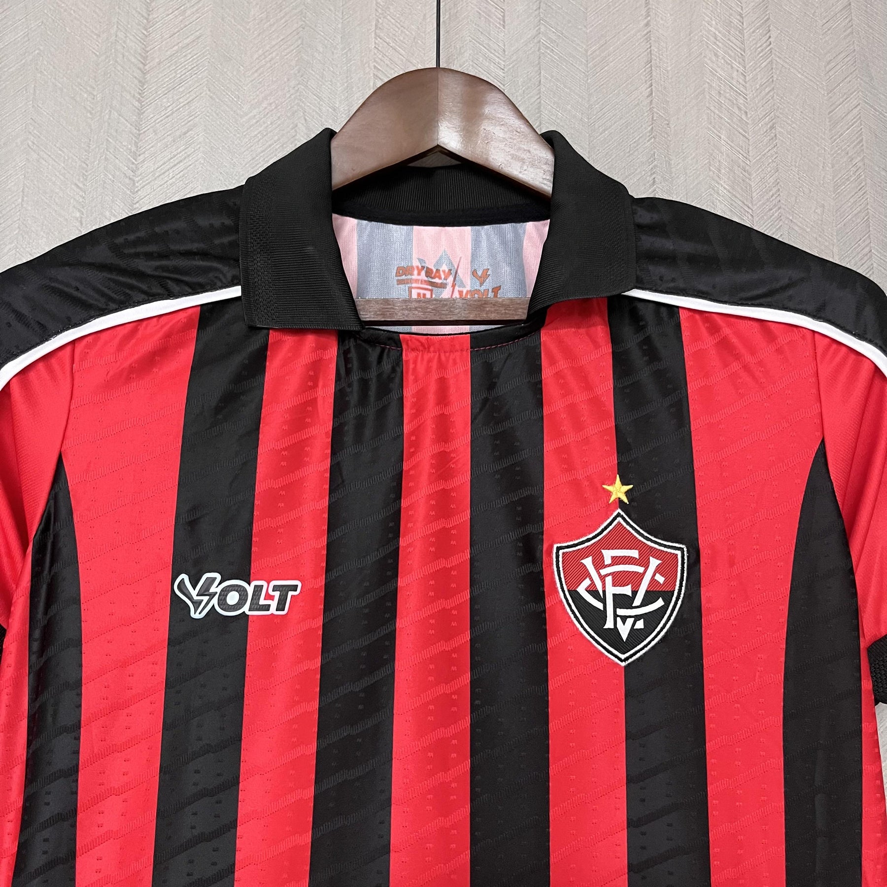 Camisa Vitória Titular 25/26 - Versão Feminina Baby Look