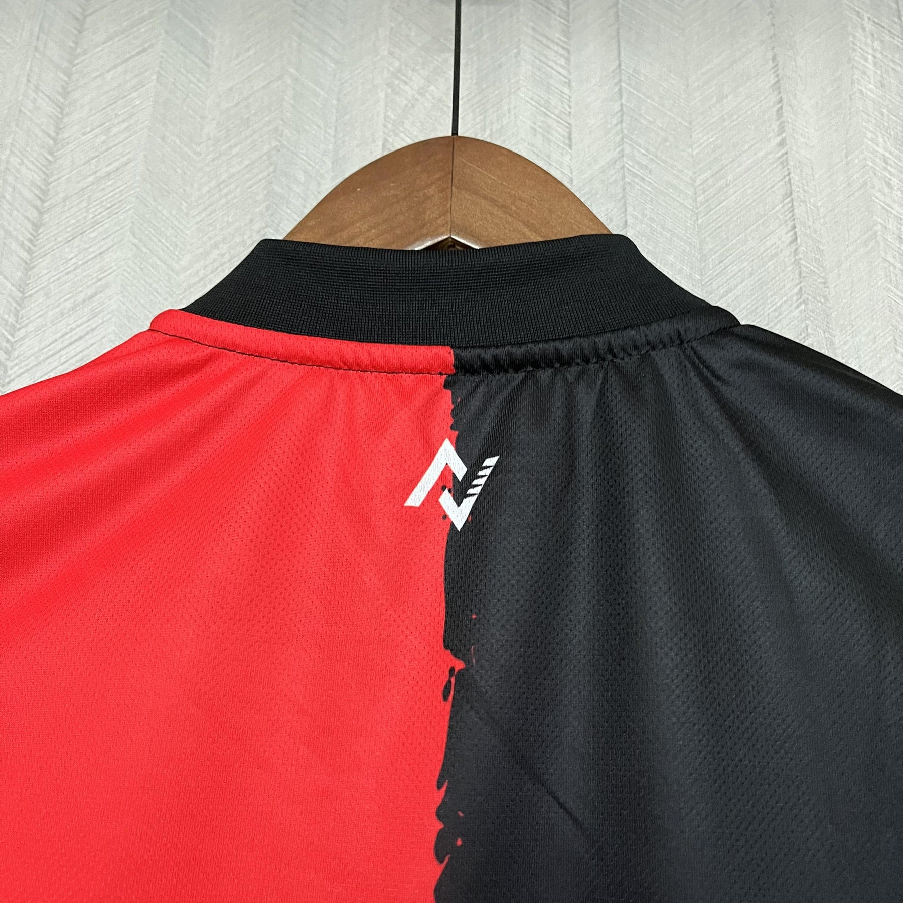 Camisa Vitória Edição Especial 25/26 - Versão Feminina Baby Look