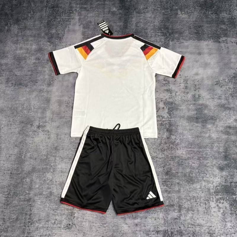 Conjunto Alemanha 25/26 Home - Branco e preto