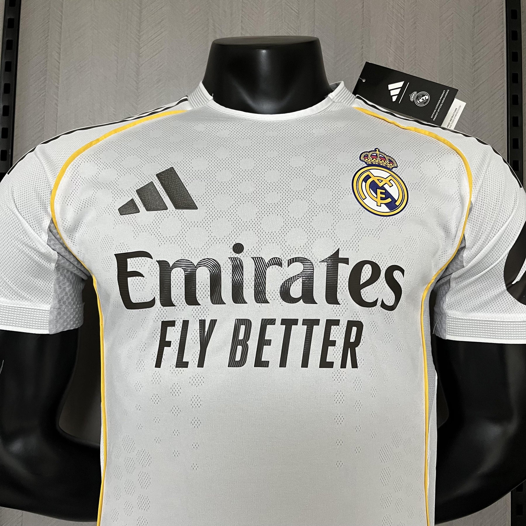 Camisa Real Madrid Titular 2025/26 - Versão Jogador Branco e Dourado