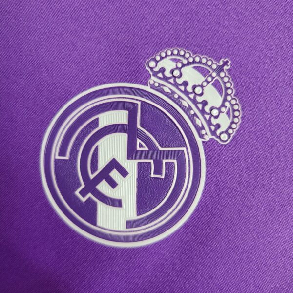 Camisa Retrô Real Madrid II Away Adidas 2016/17 Masculino Roxo