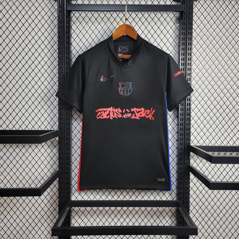Camisa Barcelona Titular 24/25 - Versão Torcedor Travis Scott Cactus Jack