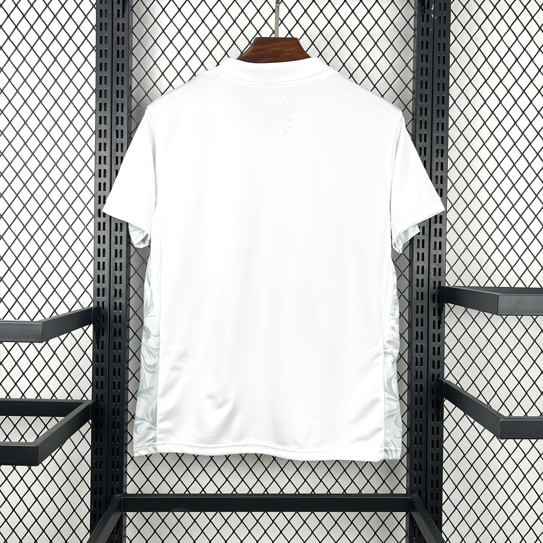 Camisa Tottenham 25/26 - 125th Aniversário