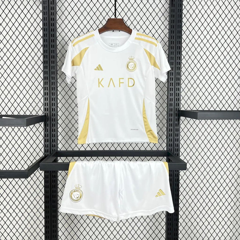 Conjunto Infantil Al Nassr III 24/25 - Branco e Dourado