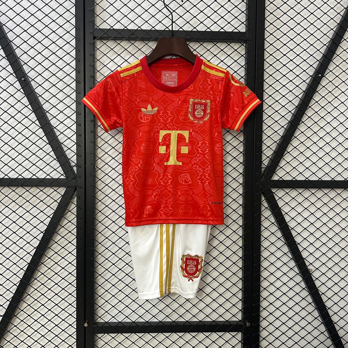 Conjunto Bayer 125 anos 25/26