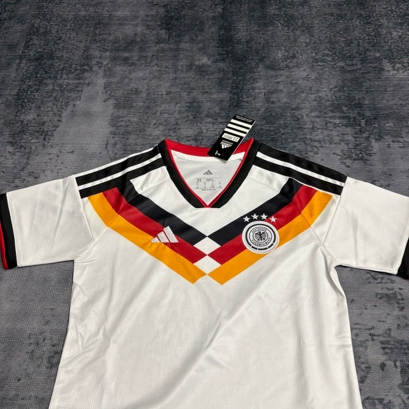 Conjunto Alemanha 25/26 Home - Branco e preto