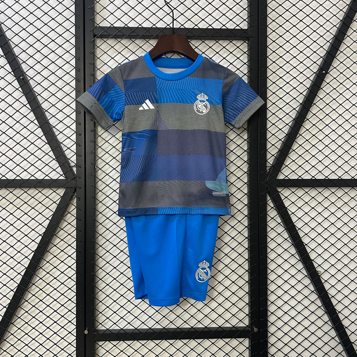 Conjunto Infantil Real Madrid Away 25/26