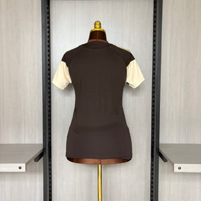 Camisa Flamengo Treino Comissão 2026 - Feminina Baby Look Marrom