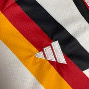 Conjunto Alemanha 25/26 Home - Branco e preto