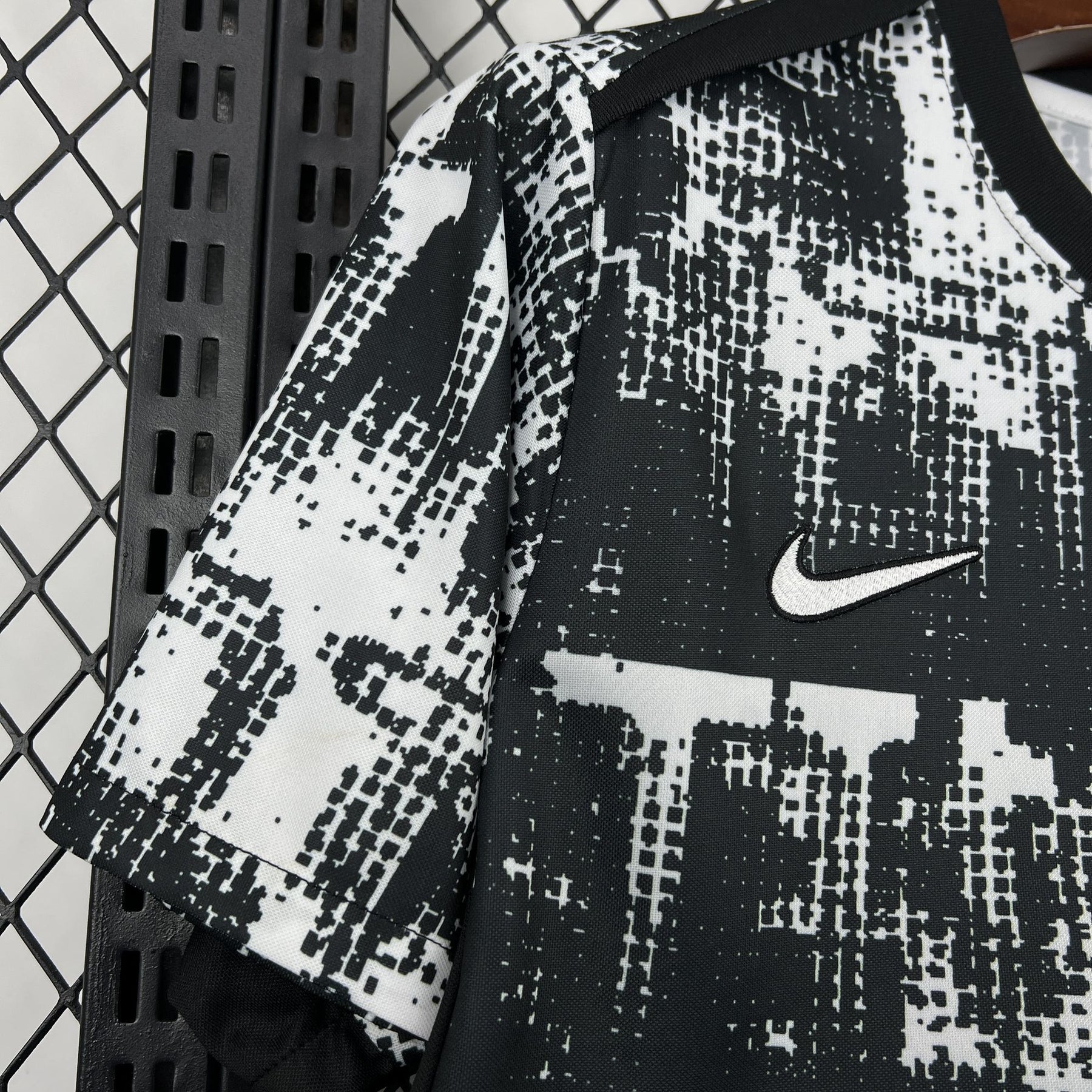 Camisa Corinthians Reserva 25/26 - Branco e Preto