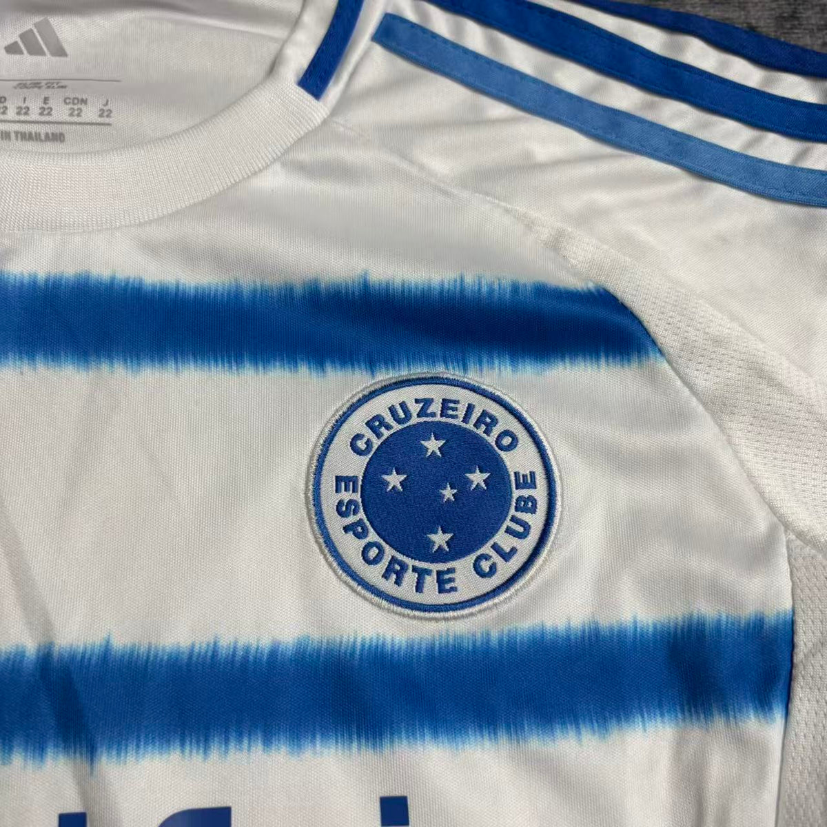 Conjunto Infantil Cruzeiro Fora 25/26 - Branco e Azul