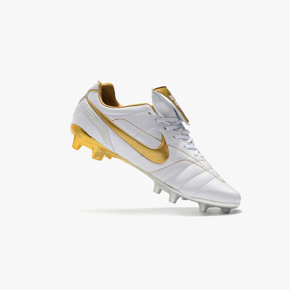 NIKE VAPOR RONALDO R10 FG + BRANCO